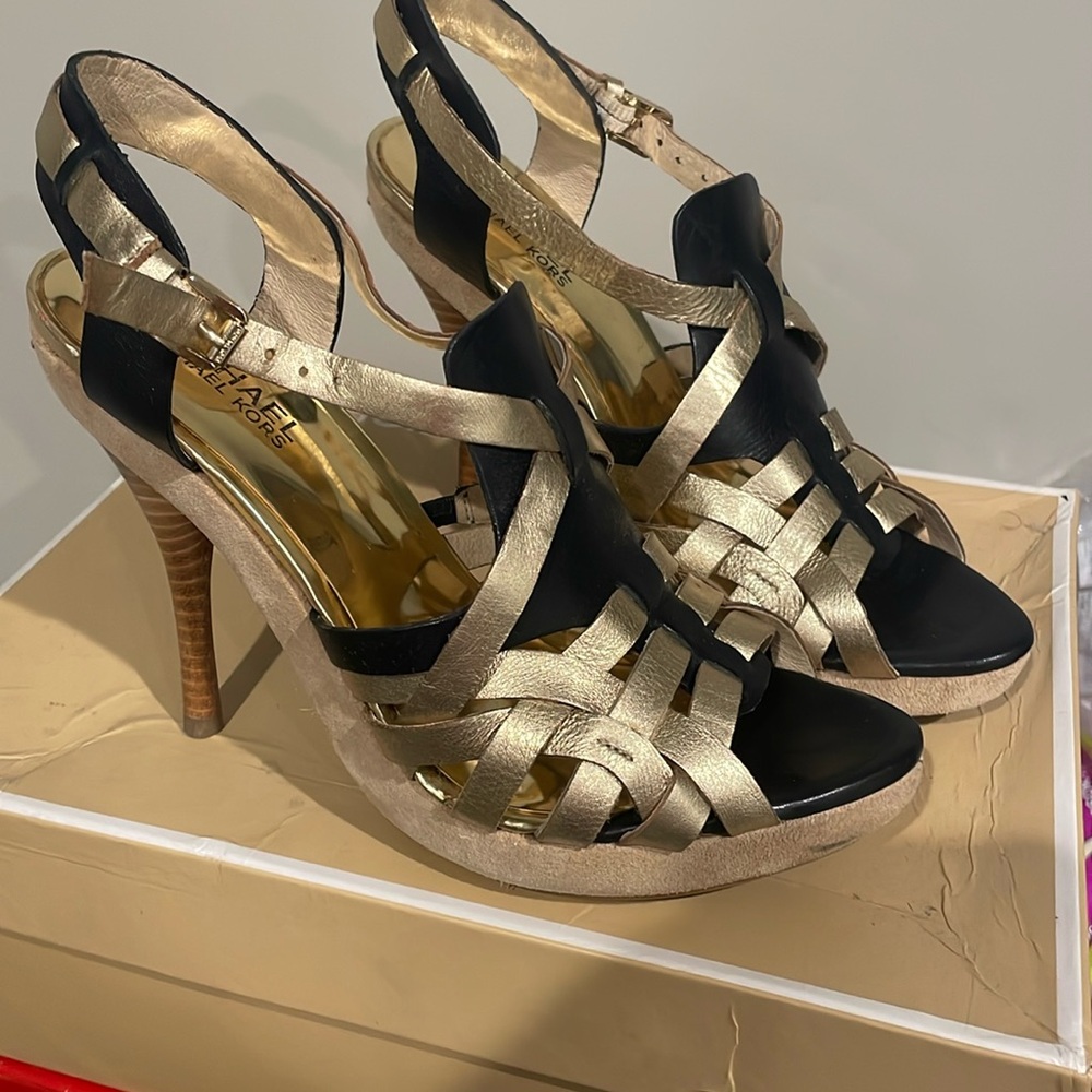 Micheal Kors heels open toe